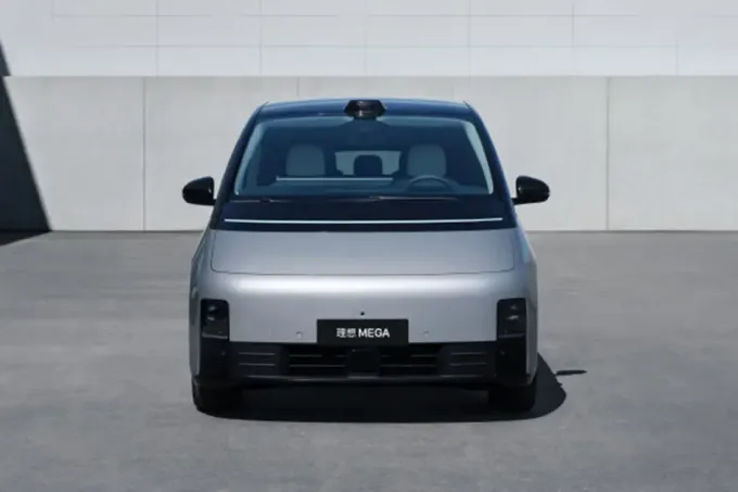 ২০২৩ লিসিয়াং মেগা এমপিভি ইভি গাড়ি খাঁটি বিদ্যুৎ ৫৪৪hp ৪ডব্লিউডি ২০০ মাইল সামনের চাকা ড্রাইভ 4